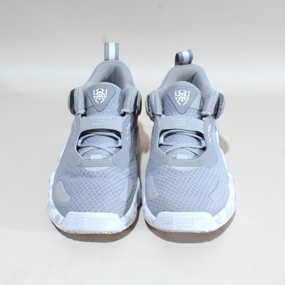 Mens adidas D.O.N. Issue #3 Size 7 Basketball Shoes Gray & White Sneakers
